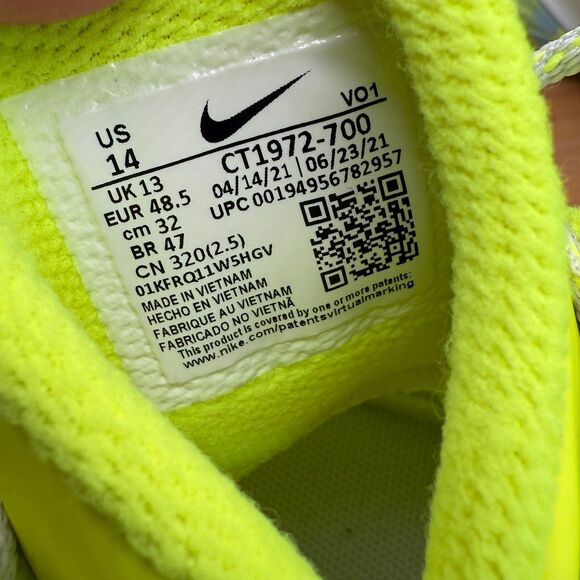 Nike Kyrie Flytrap IV Barely Volt Green Basketball Shoes Size 14 - Picture 7 of 11